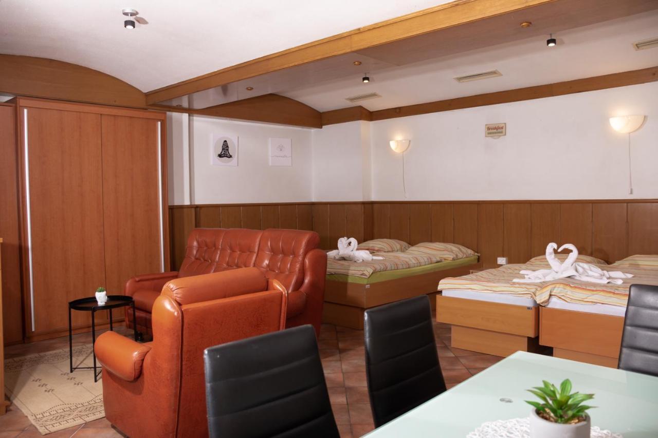 Apartma-Studio Ajdna Zirovnica Екстериор снимка